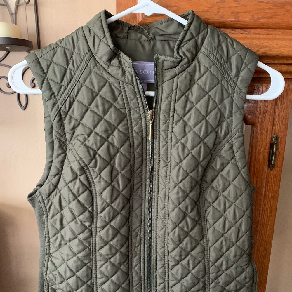 Laura Scott vest